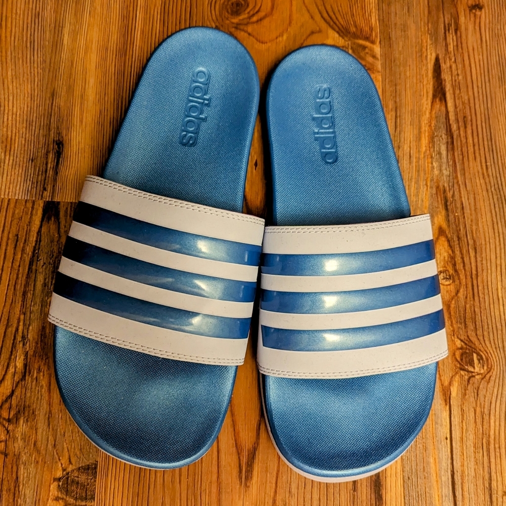 Adidas slide sandals size 9